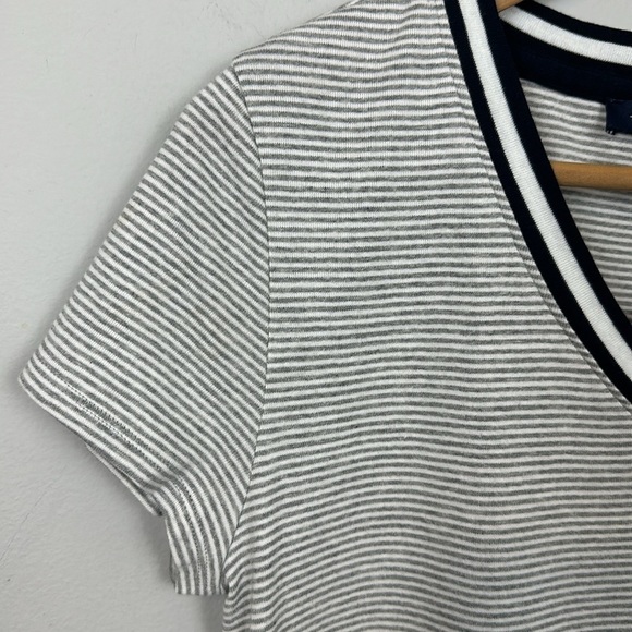 NWT Tommy Hilfiger Grey/White V-Neck Tee Sz M - Picture 5 of 9